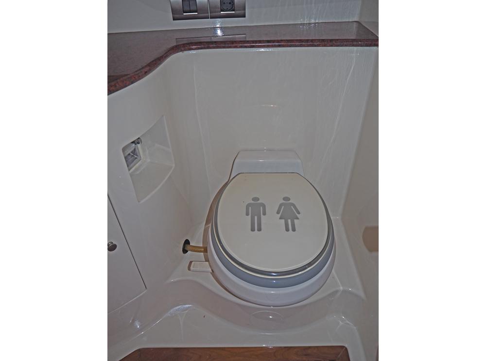 Fore ship, Accommodation